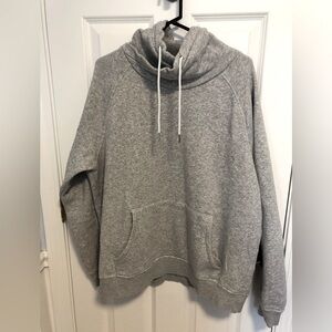 H&M men’s XL funnel neck gray sweatshirt. Front pocket. Banded bottom & sleeves